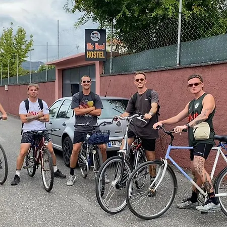 Hostal The Hood & Day Tours