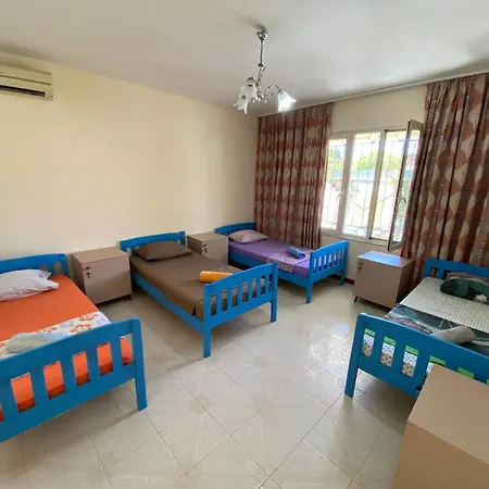 The Hood & Day Tours *