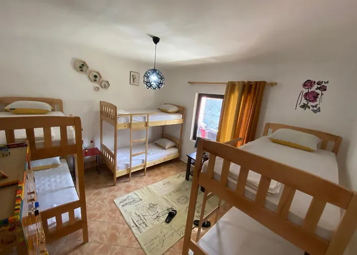 The Hood & Day Tours Szkodra