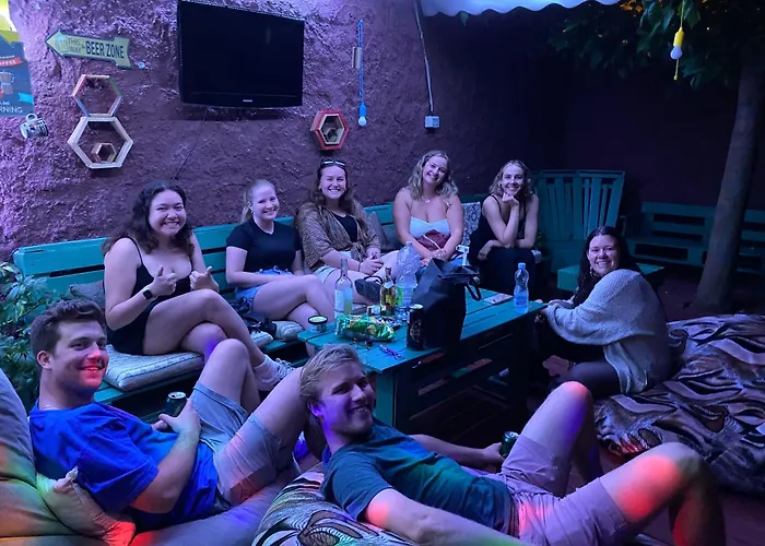 The Hood & Day Tours