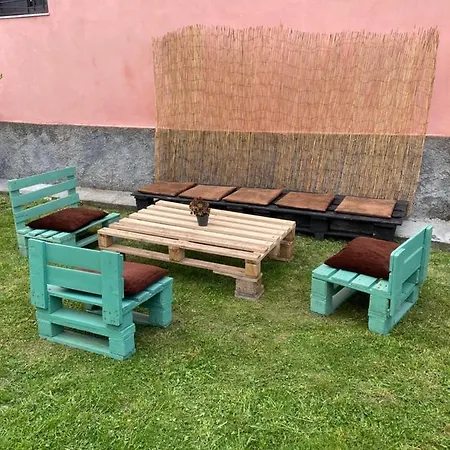 The Hood - Backpackers Shkoder