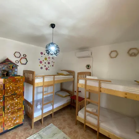 The Hood & Day Tours *