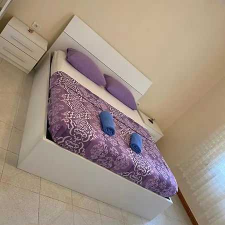 Hostel The Hood & Day Tours