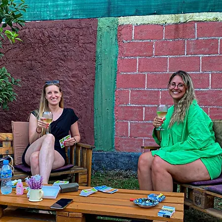 The Hood & Day Tours Hostel