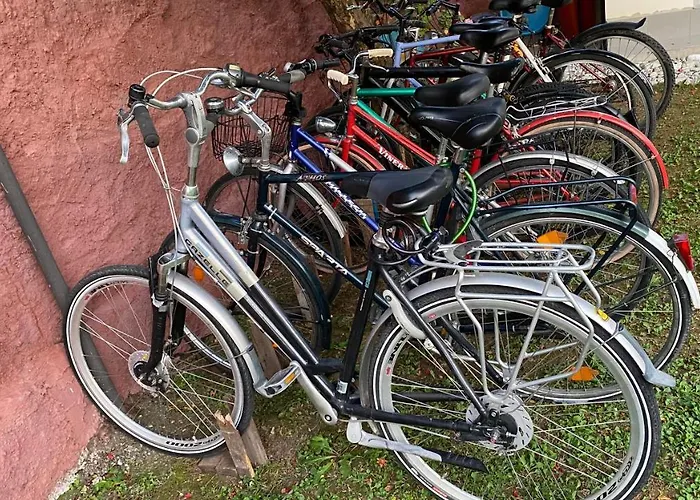 The Hood & Day Tours * Shkodër