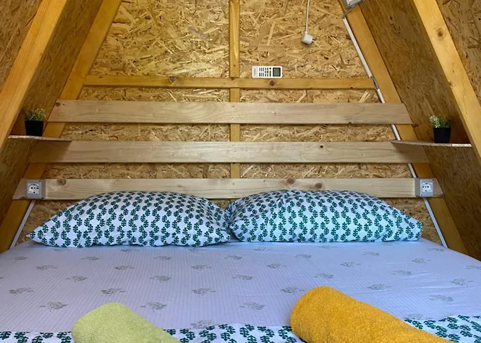 Hostal The Hood & Day Tours Shkodër