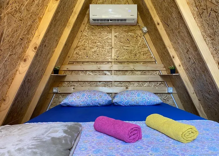 Hostal The Hood & Day Tours Shkodër