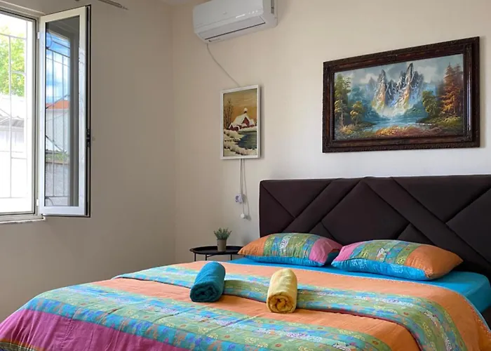 The Hood & Day Tours * Shkodër