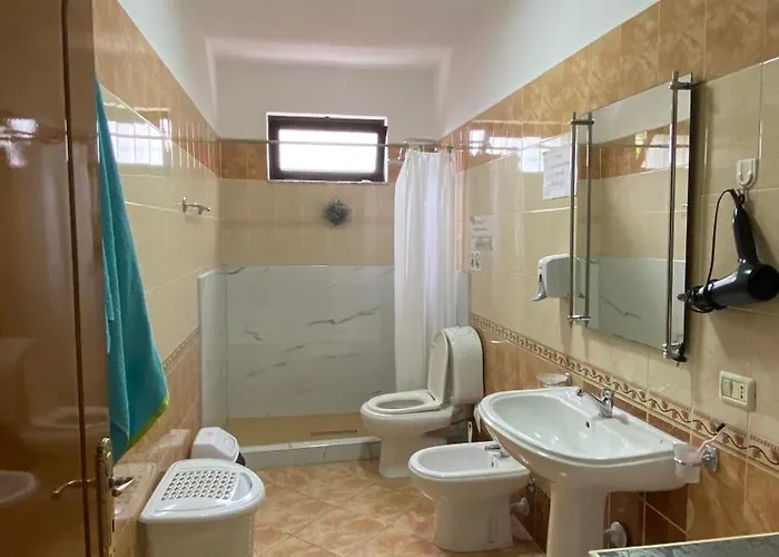 The Hood & Day Tours Shkodër